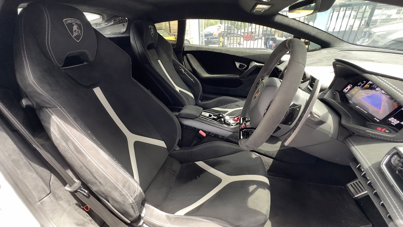 2017 Lamborghini Huracan Performante LP640-4 - Image 10