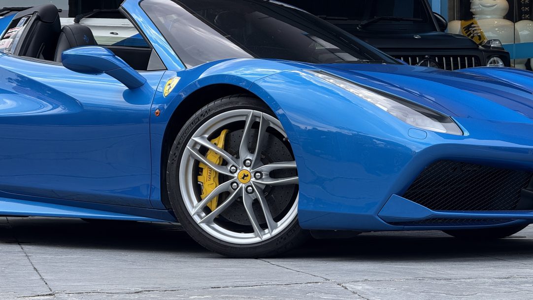 2018 Ferrari 488 Spider - Image 8