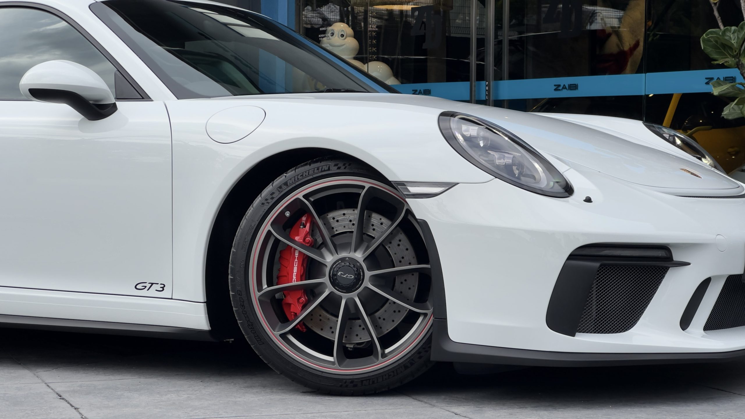 2019 Porsche 911 4.0 GT3 - Image 8
