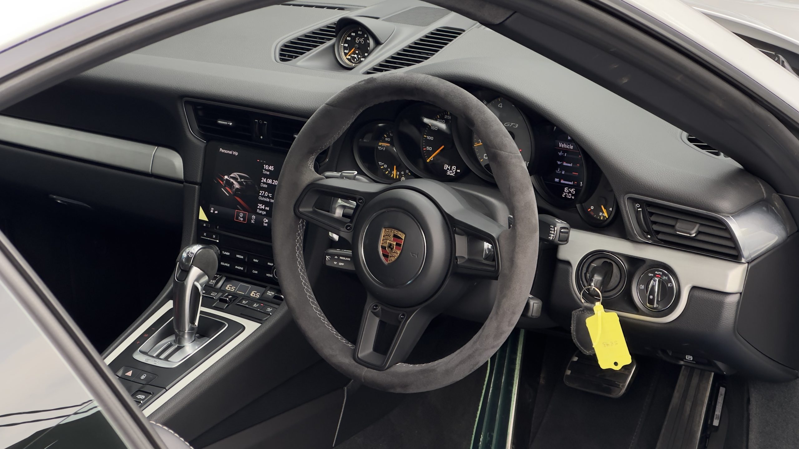 2019 Porsche 911 4.0 GT3 - Image 9