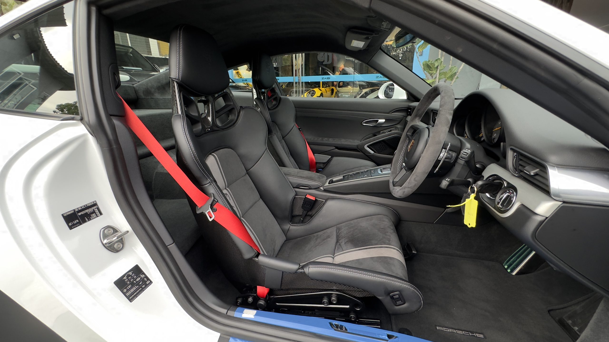 2019 Porsche 911 4.0 GT3 - Image 10