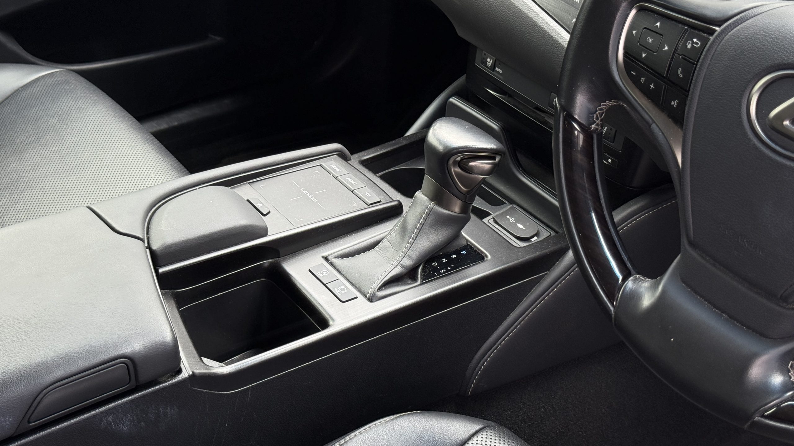 2019 Lexus ES250 Premium - Image 13