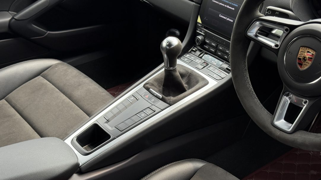 2022 Porsche 718 Cayman (M) - Image 10