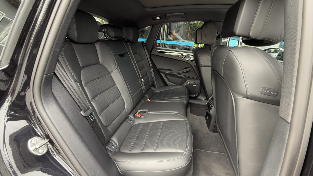 2021 Porsche Macan S - Image 11