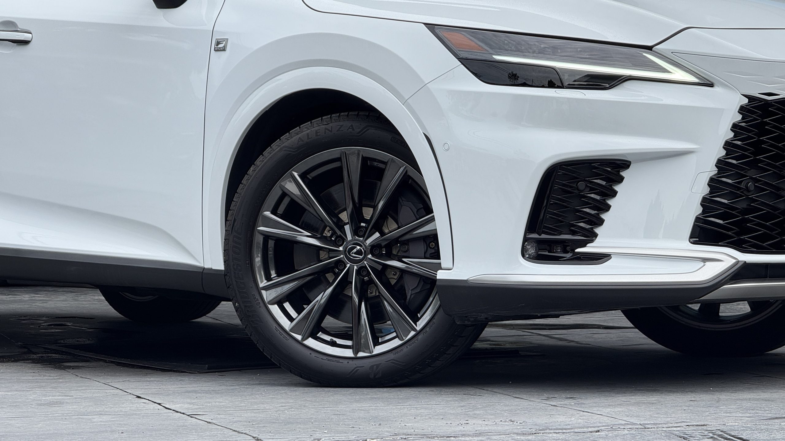 2023 Lexus RX350 F-Sport - Image 7