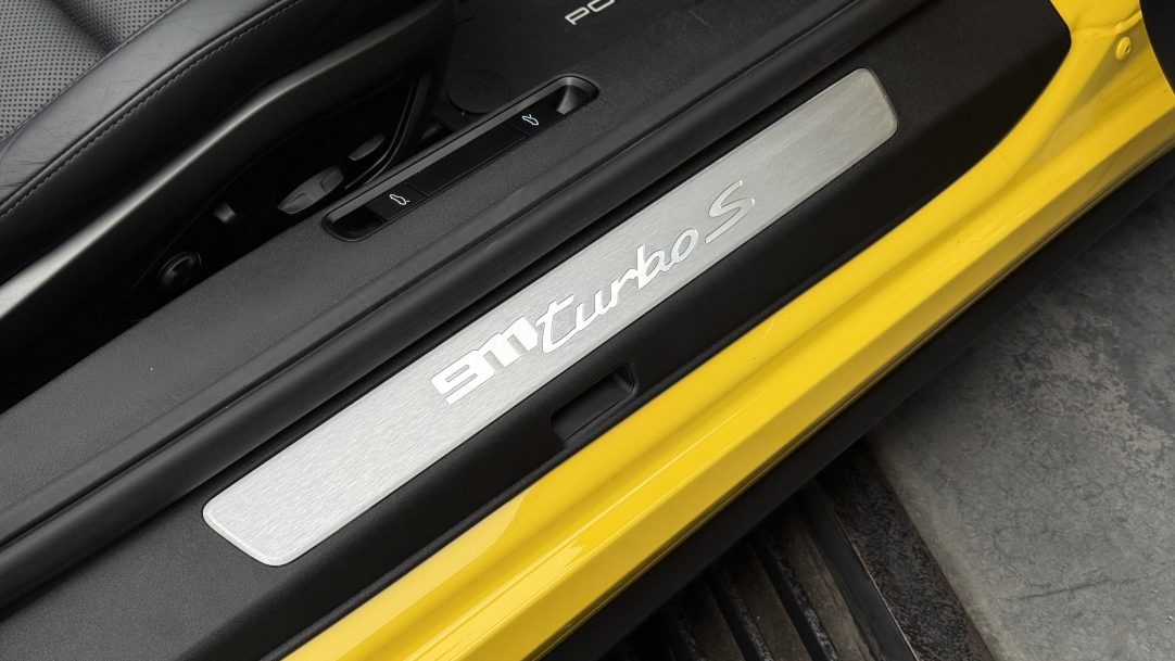 2020 Porsche 911 Turbo S Cabriolet - Image 17