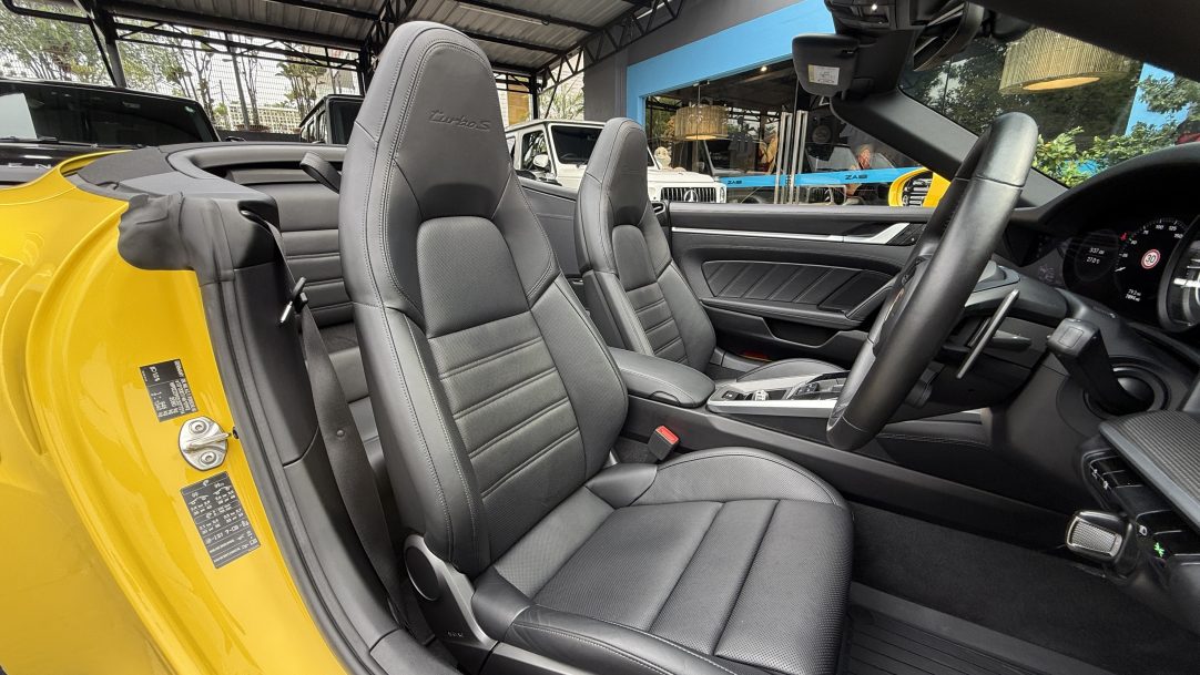 2020 Porsche 911 Turbo S Cabriolet - Image 7
