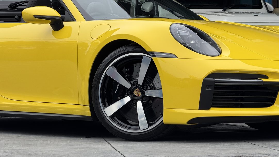 2020 Porsche 911 Turbo S Cabriolet - Image 9
