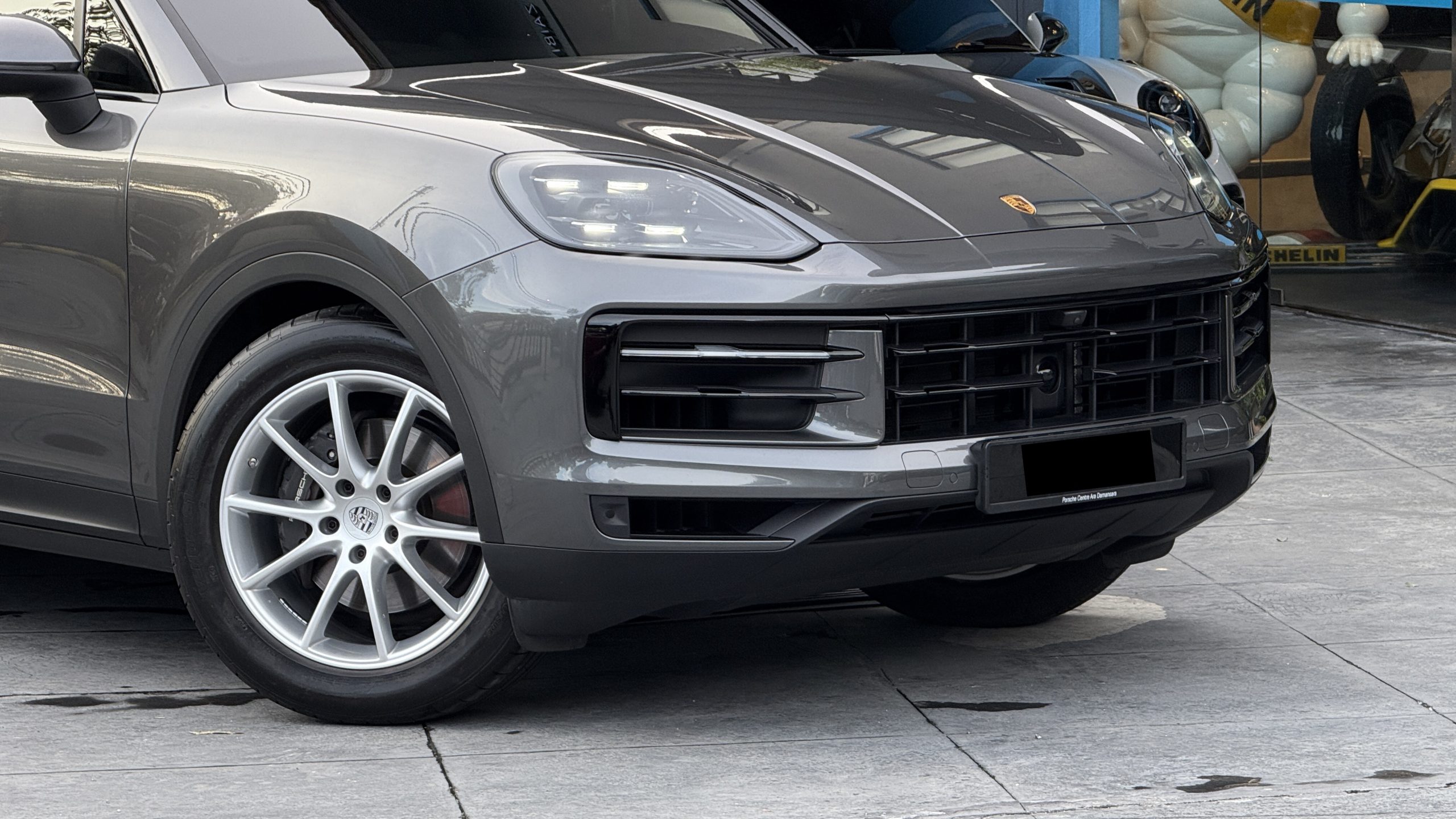 2024 Porsche Cayenne E3 - Image 4