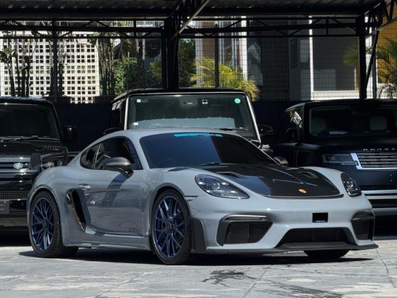 2022 Porsche GT4 RS Weissach